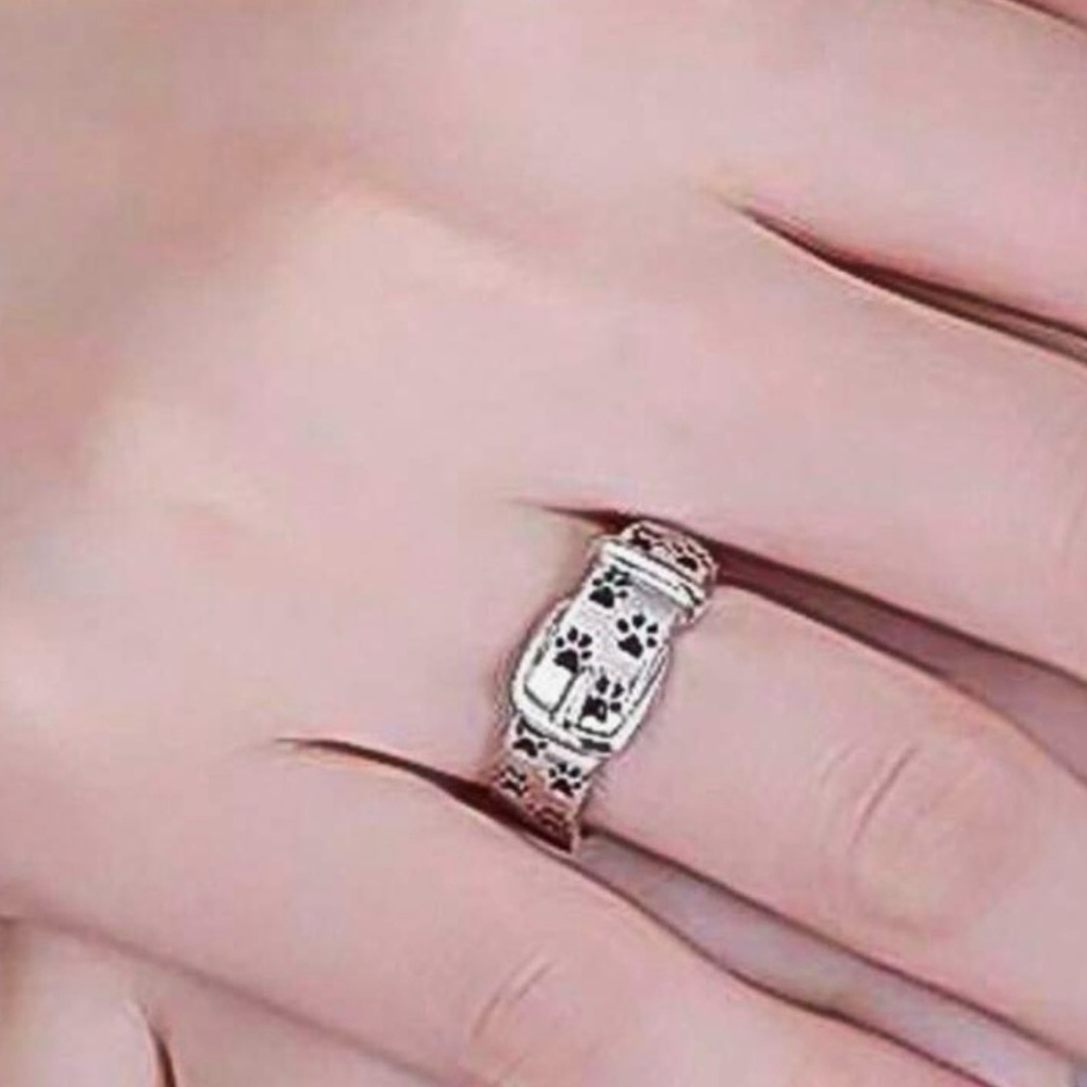Silver Paw Print Ring Size 6 - Picture 3 of 4
